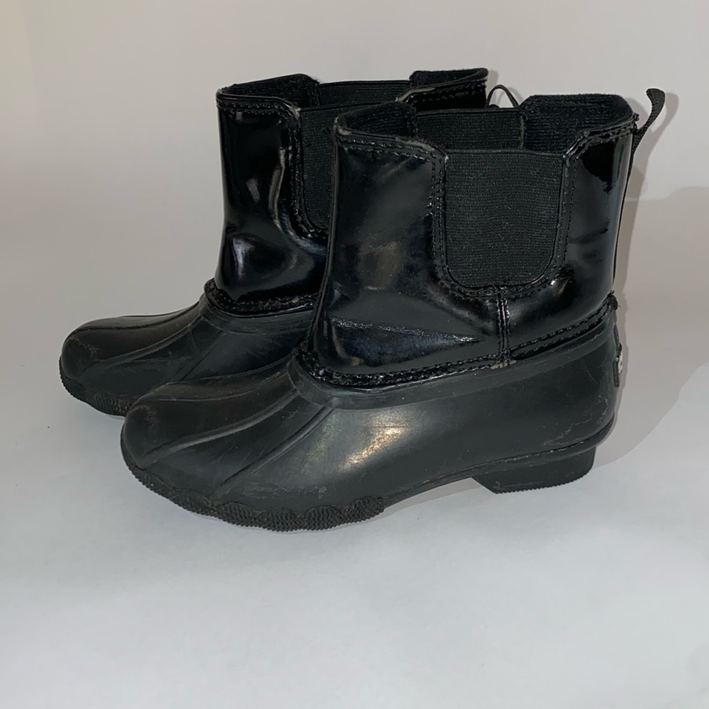 Sperry black on black patent Port boot, size 13 youth